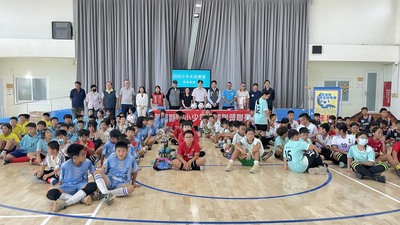 115.10.7足球聯盟vs赤崁 &開幕典禮圖片(另開新視窗)